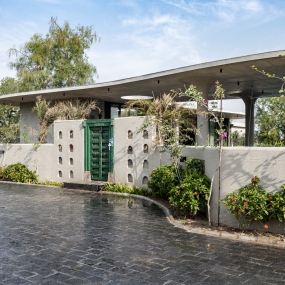 The Veranda House / Studio Espaazo